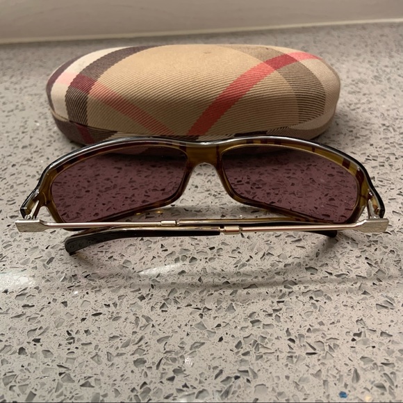 Burberry- vintage Burberry rectangle sunglasses - Picture 5 of 5